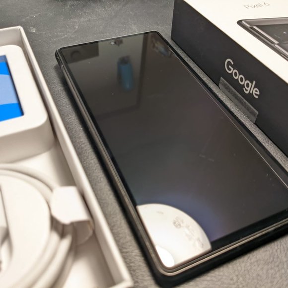 Google Pixel 6 128GB Stormy Black - Picture 3 of 5